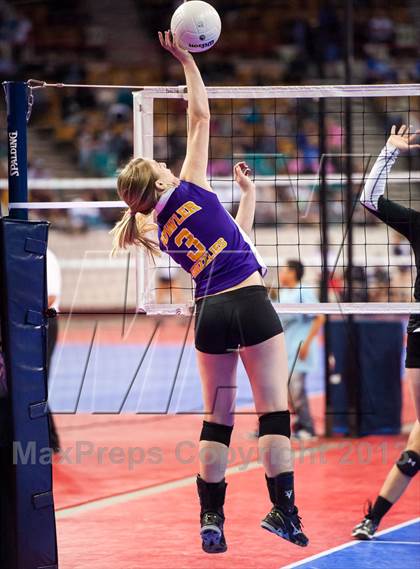 Thumbnail 2 in Fowler vs. Swink (CHSAA 2A Pool 3) photogallery.