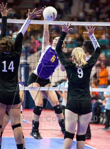 Thumbnail 1 in Fowler vs. Swink (CHSAA 2A Pool 3) photogallery.