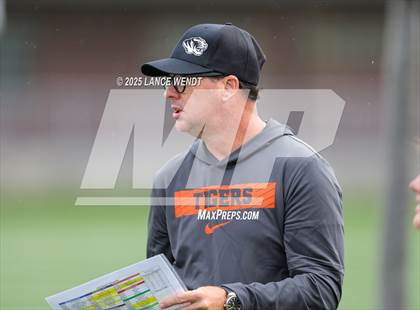 Thumbnail 1 in Lakewood @ Bear Creek photogallery.