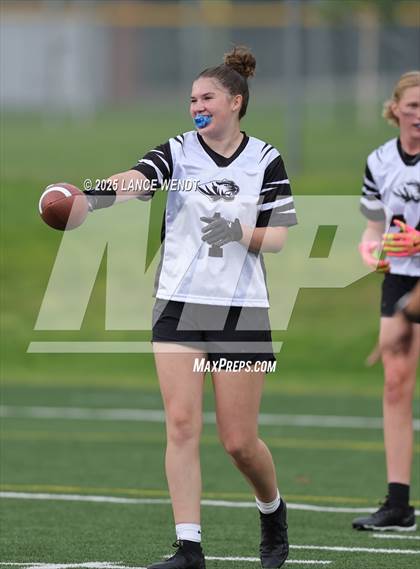 Thumbnail 1 in Lakewood @ Bear Creek photogallery.