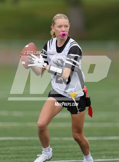 Thumbnail 1 in Lakewood @ Bear Creek photogallery.