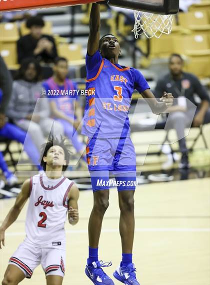 Thumbnail 3 in Jefferson City vs East St Louis (Norm Stewart Classic) photogallery.