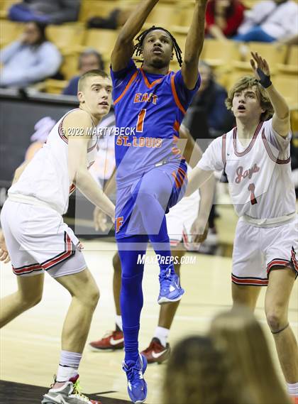 Thumbnail 1 in Jefferson City vs East St Louis (Norm Stewart Classic) photogallery.