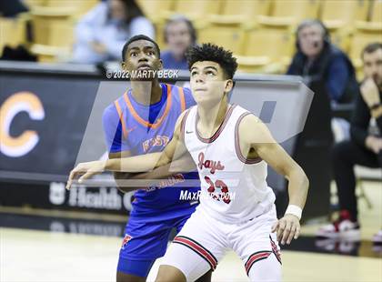 Thumbnail 1 in Jefferson City vs East St Louis (Norm Stewart Classic) photogallery.