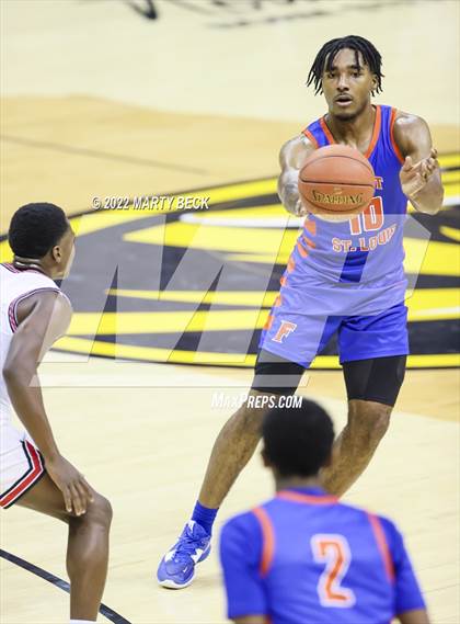Thumbnail 3 in Jefferson City vs East St Louis (Norm Stewart Classic) photogallery.