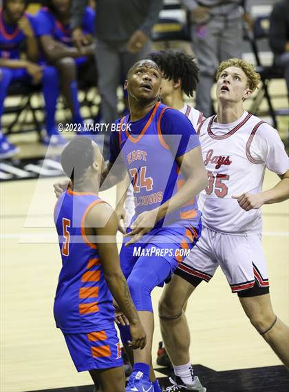 Thumbnail 2 in Jefferson City vs East St Louis (Norm Stewart Classic) photogallery.