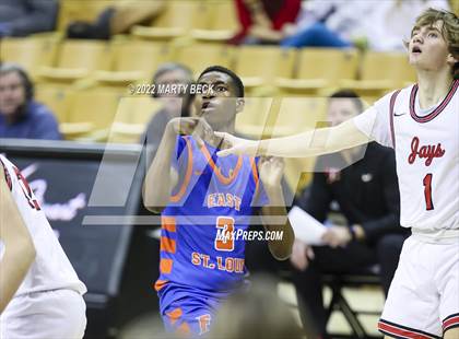 Thumbnail 3 in Jefferson City vs East St Louis (Norm Stewart Classic) photogallery.