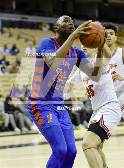 Thumbnail 3 in Jefferson City vs East St Louis (Norm Stewart Classic) photogallery.