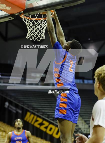 Thumbnail 3 in Jefferson City vs East St Louis (Norm Stewart Classic) photogallery.