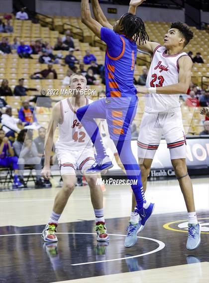 Thumbnail 2 in Jefferson City vs East St Louis (Norm Stewart Classic) photogallery.
