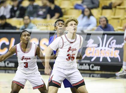 Thumbnail 2 in Jefferson City vs East St Louis (Norm Stewart Classic) photogallery.