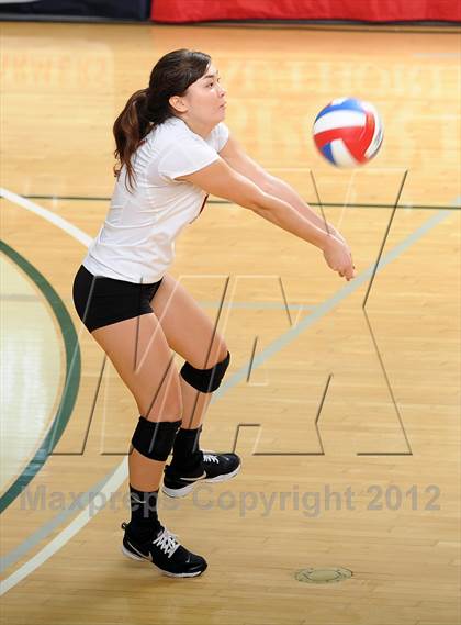 Thumbnail 1 in Parker vs. Sacred Heart Prep (CIF State D4 Final) photogallery.