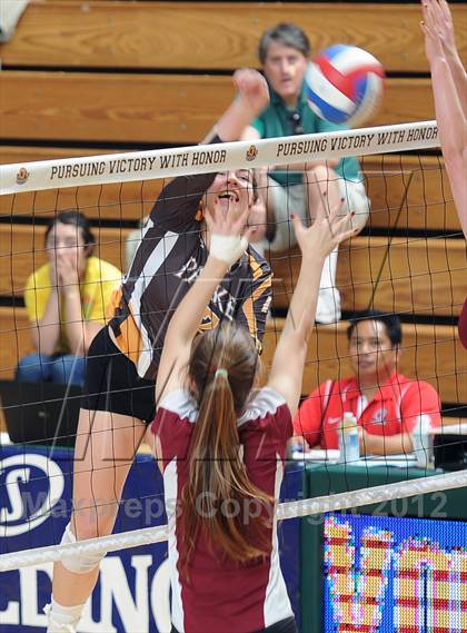 Thumbnail 2 in Parker vs. Sacred Heart Prep (CIF State D4 Final) photogallery.