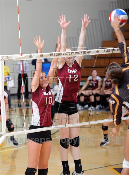 Thumbnail 2 in Parker vs. Sacred Heart Prep (CIF State D4 Final) photogallery.