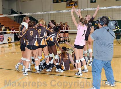 Thumbnail 2 in Parker vs. Sacred Heart Prep (CIF State D4 Final) photogallery.