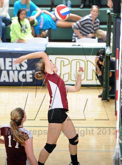 Thumbnail 3 in Parker vs. Sacred Heart Prep (CIF State D4 Final) photogallery.