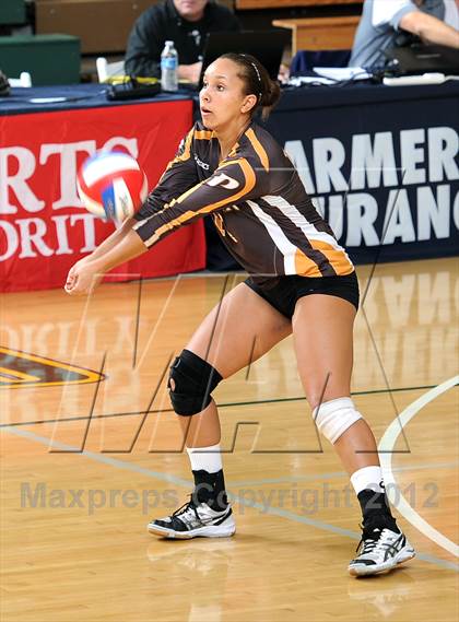 Thumbnail 2 in Parker vs. Sacred Heart Prep (CIF State D4 Final) photogallery.