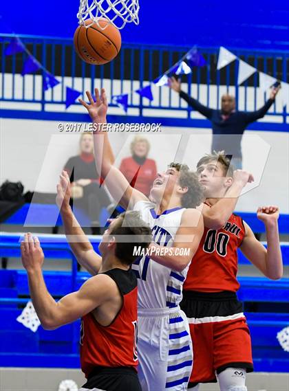 Thumbnail 2 in Falls City vs. St. Paul (Falls City Basketball Tournament) photogallery.