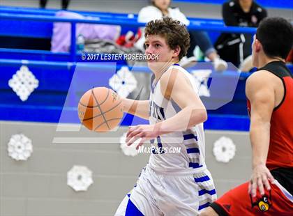 Thumbnail 1 in Falls City vs. St. Paul (Falls City Basketball Tournament) photogallery.