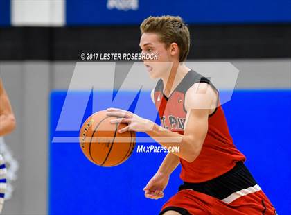 Thumbnail 2 in Falls City vs. St. Paul (Falls City Basketball Tournament) photogallery.