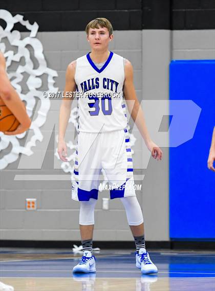Thumbnail 2 in Falls City vs. St. Paul (Falls City Basketball Tournament) photogallery.
