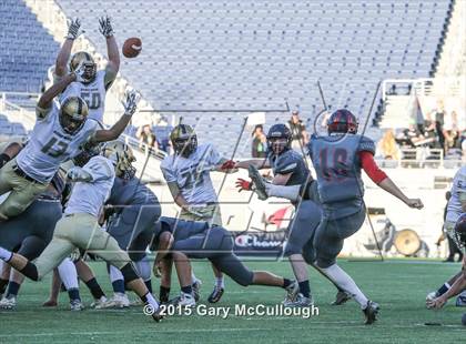 Thumbnail 2 in Bishop Moore vs Wakulla (FHSAA Class 5A Final) photogallery.