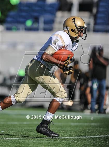 Thumbnail 2 in Bishop Moore vs Wakulla (FHSAA Class 5A Final) photogallery.