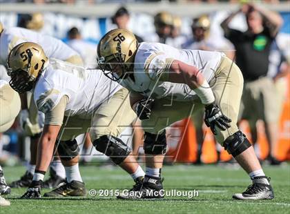 Thumbnail 2 in Bishop Moore vs Wakulla (FHSAA Class 5A Final) photogallery.