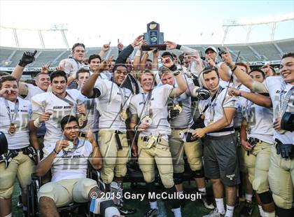 Thumbnail 3 in Bishop Moore vs Wakulla (FHSAA Class 5A Final) photogallery.