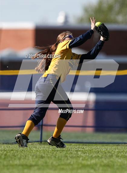 Thumbnail 2 in Sutherland @ Spencerport photogallery.