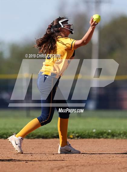 Thumbnail 1 in Sutherland @ Spencerport photogallery.