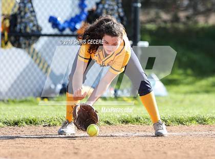 Thumbnail 2 in Sutherland @ Spencerport photogallery.