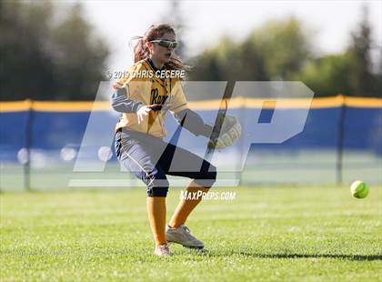Thumbnail 1 in Sutherland @ Spencerport photogallery.