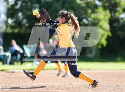 Thumbnail 1 in Sutherland @ Spencerport photogallery.