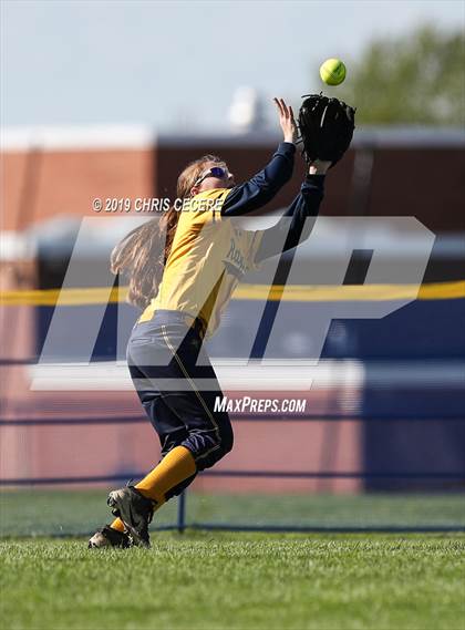 Thumbnail 1 in Sutherland @ Spencerport photogallery.