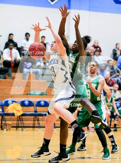 Thumbnail 3 in White Oak @ Swansboro photogallery.