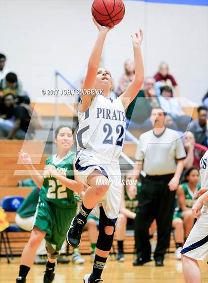 Thumbnail 2 in White Oak @ Swansboro photogallery.