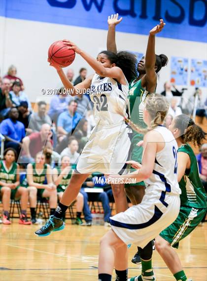 Thumbnail 2 in White Oak @ Swansboro photogallery.