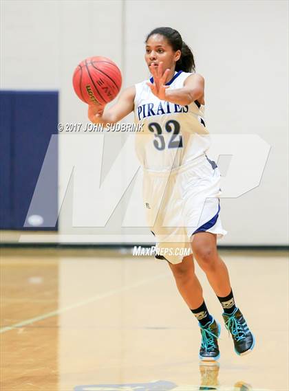 Thumbnail 3 in White Oak @ Swansboro photogallery.