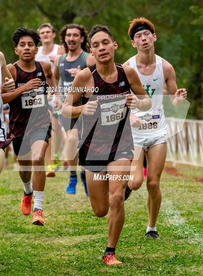 Thumbnail 3 in UIL 3A Boys Cross Country Finals photogallery.