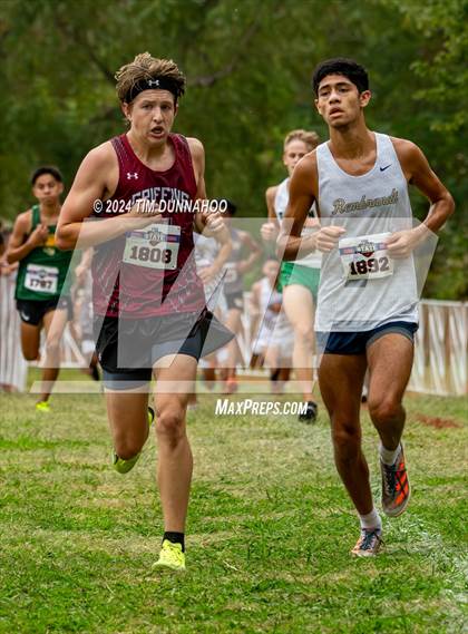 Thumbnail 1 in UIL 3A Boys Cross Country Finals photogallery.