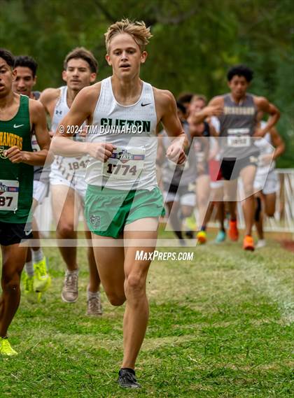 Thumbnail 2 in UIL 3A Boys Cross Country Finals photogallery.