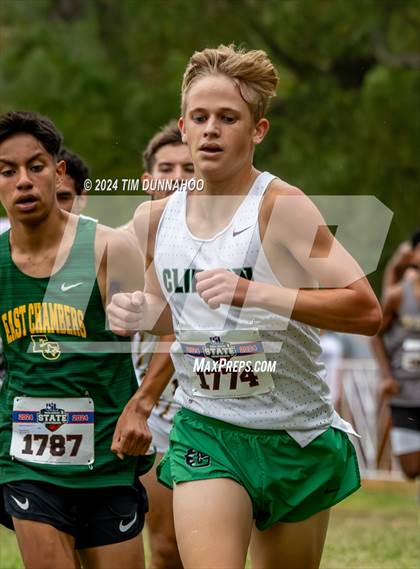 Thumbnail 3 in UIL 3A Boys Cross Country Finals photogallery.
