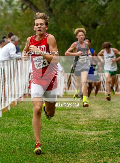 Thumbnail 1 in UIL 3A Boys Cross Country Finals photogallery.