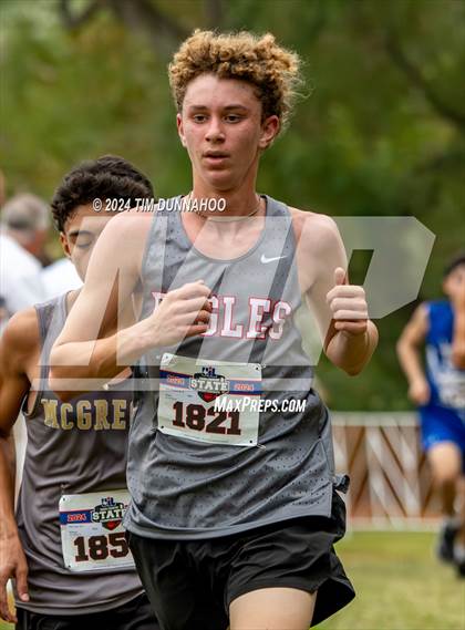 Thumbnail 3 in UIL 3A Boys Cross Country Finals photogallery.