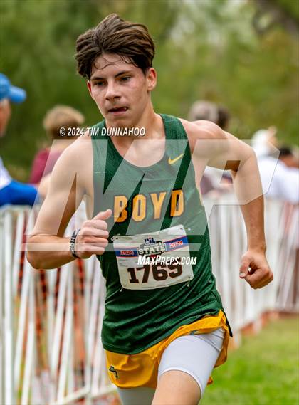 Thumbnail 1 in UIL 3A Boys Cross Country Finals photogallery.