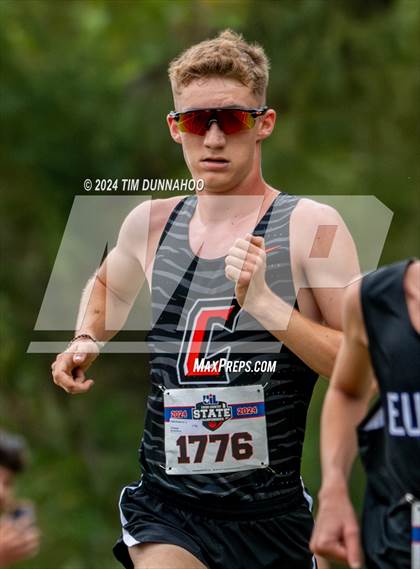 Thumbnail 2 in UIL 3A Boys Cross Country Finals photogallery.