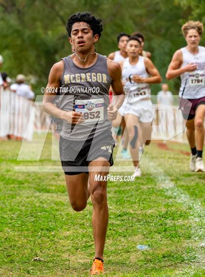 Thumbnail 2 in UIL 3A Boys Cross Country Finals photogallery.