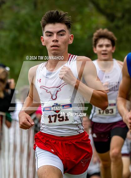 Thumbnail 3 in UIL 3A Boys Cross Country Finals photogallery.