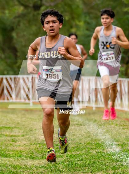 Thumbnail 1 in UIL 3A Boys Cross Country Finals photogallery.